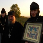 32.Протоиерей Николай Коляда, монахиня Сергия и монахиня Илария