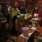 молебен с водосвятием. Служит иерей Александр Голубев