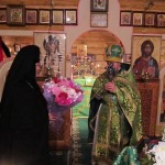 Матушка Илария поздравляет отца Николая с праздником