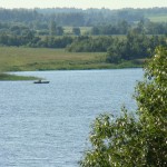 6. Озеро  у подножья монастырского холма