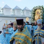 208. Торжественный крестный ход вокруг собора с иконой Божией Матери Одигитрия Смоленская