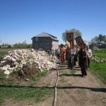 Светлая седмица. Гости из Бычихи и Витебска. Крестный ход.