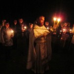 Пасхальное богослужение в монастыре. Крестный ход.