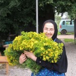 Монастырские будни. Летний день - год кормит! (11)